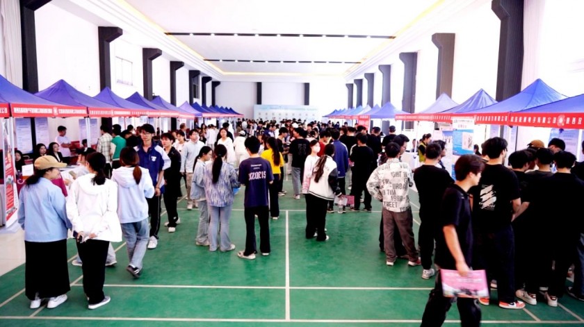 “凝心聚力促就业，奋楫扬帆启新征”best365官方网站登录入口招...